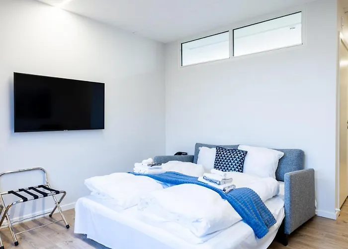 Hotel Kaserne 3*
